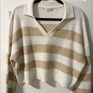Moon & Madison Sweater w Collar